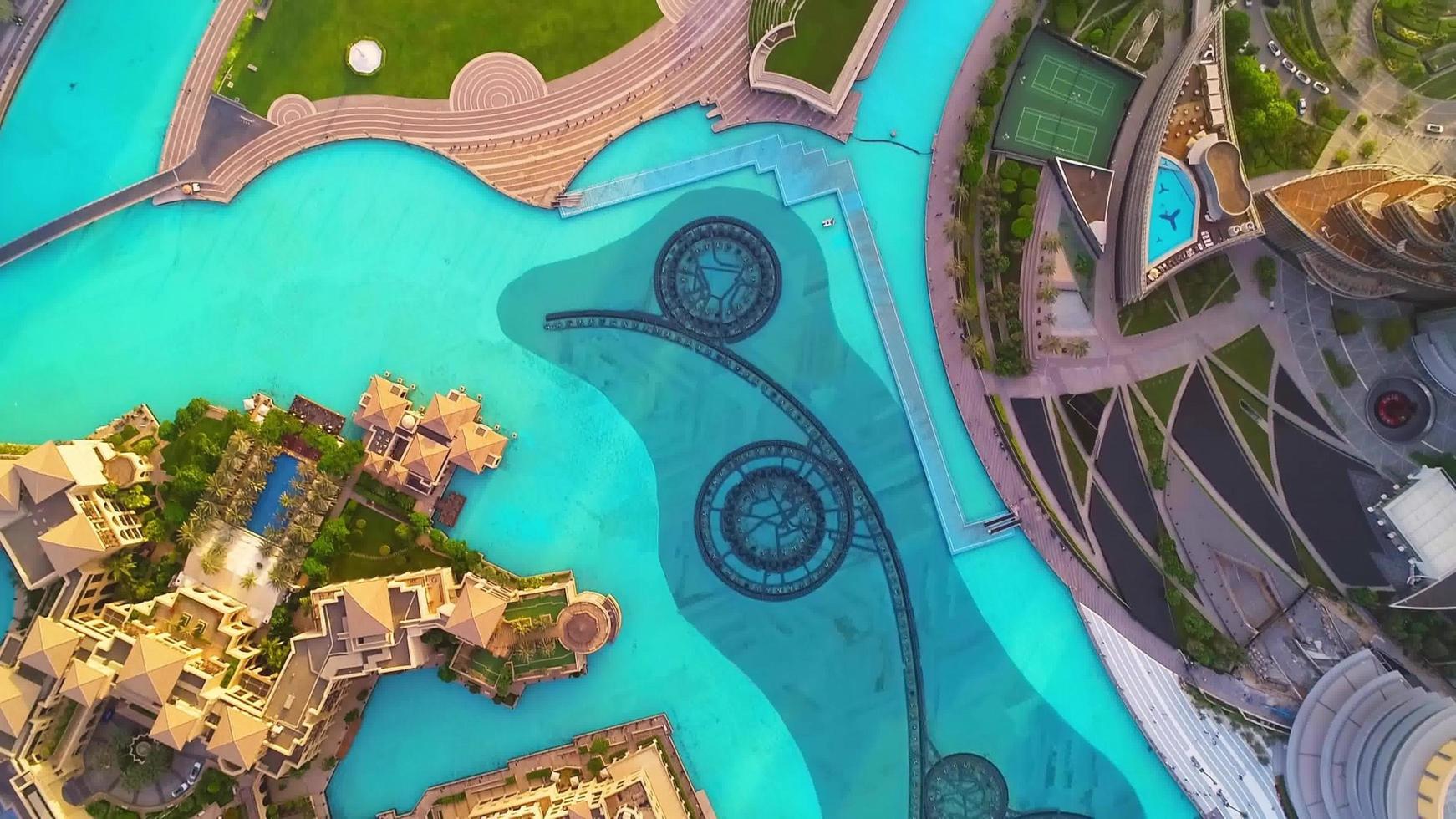 The Dubai Fountain 20829310 Stock Photo at Vecteezy