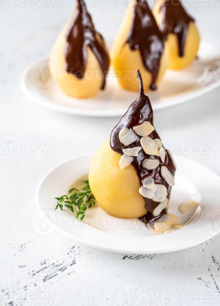 Poire belle Helene 20830947 Stock Photo at Vecteezy