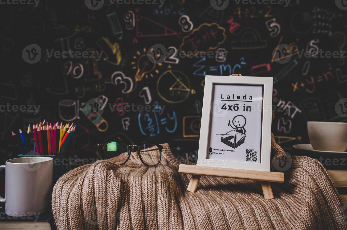 picture frame in classroom photo