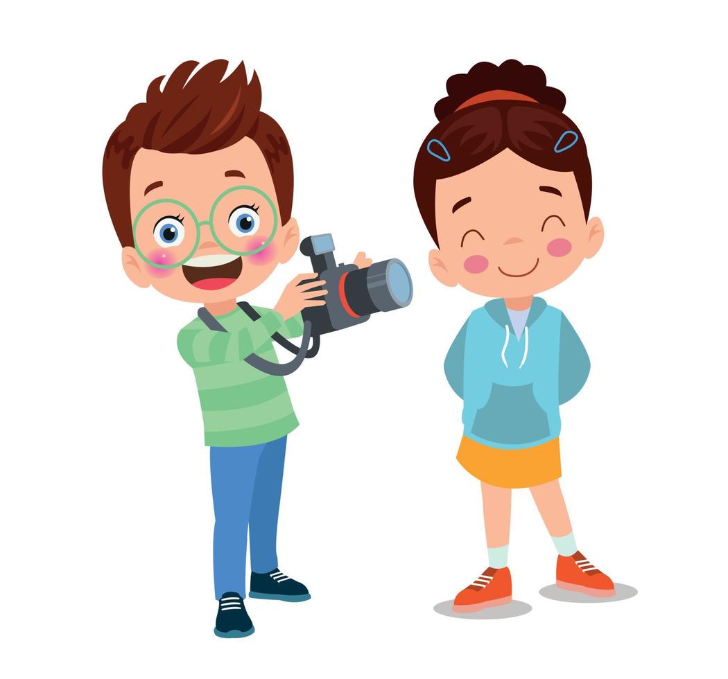 linda Niños tomando foto utilizando teléfono inteligente y cámara dibujos animados vector ilustración