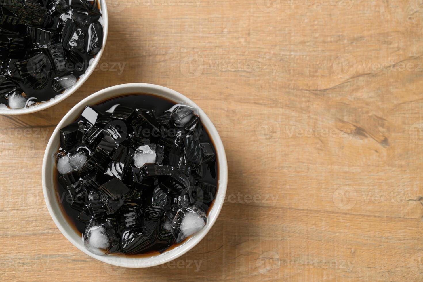 Black grass jelly with ice photo