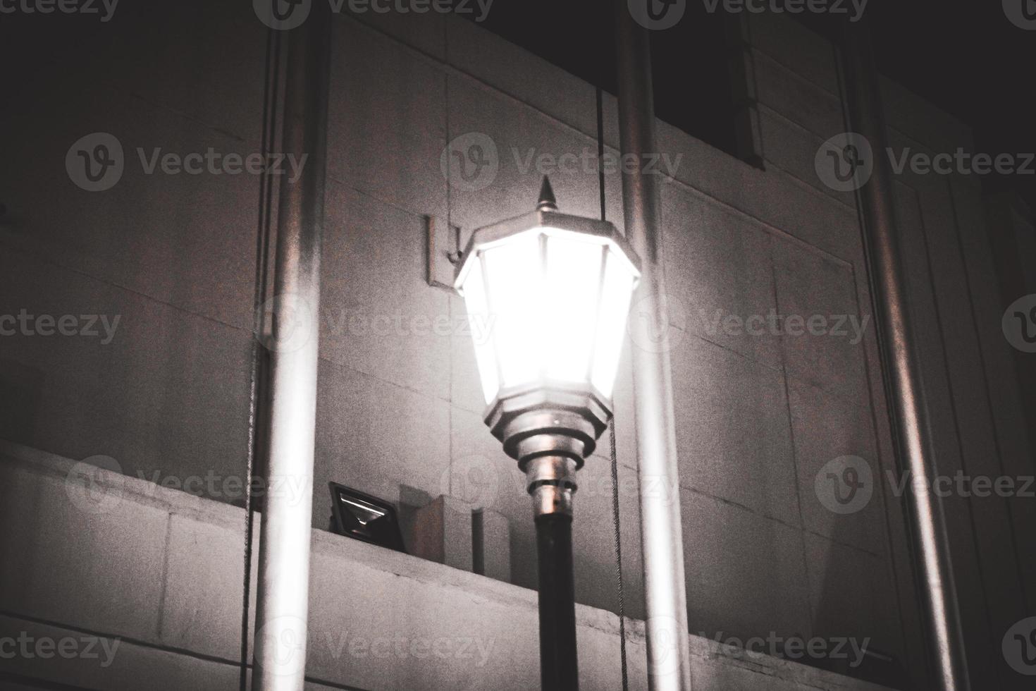 Defocused image of a lamp photo