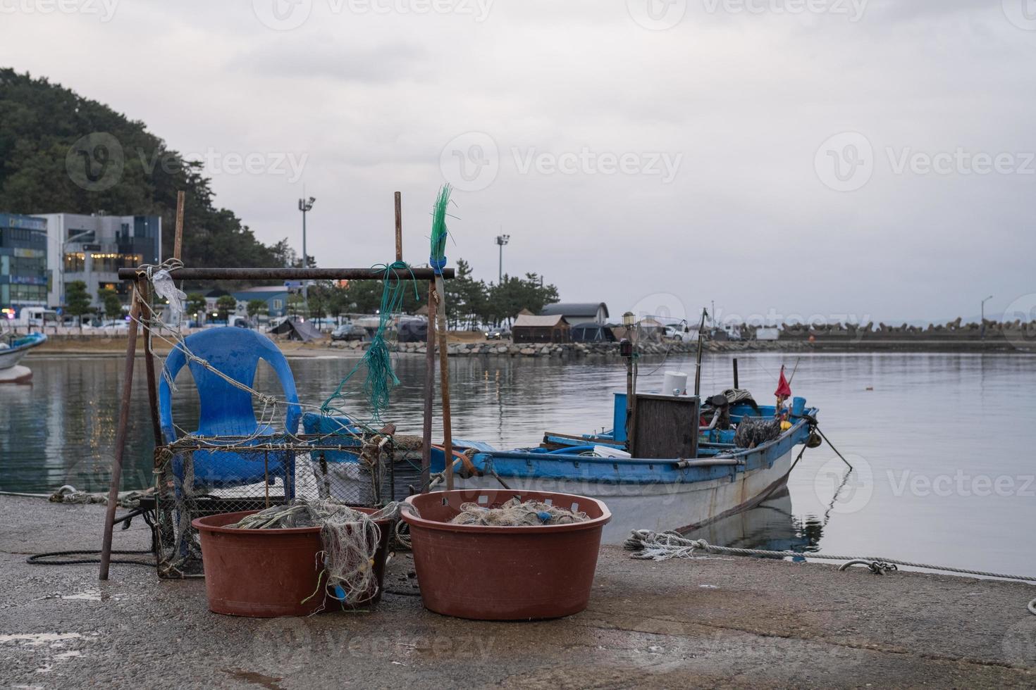 The cloudy afternoon at the fishing pier photo