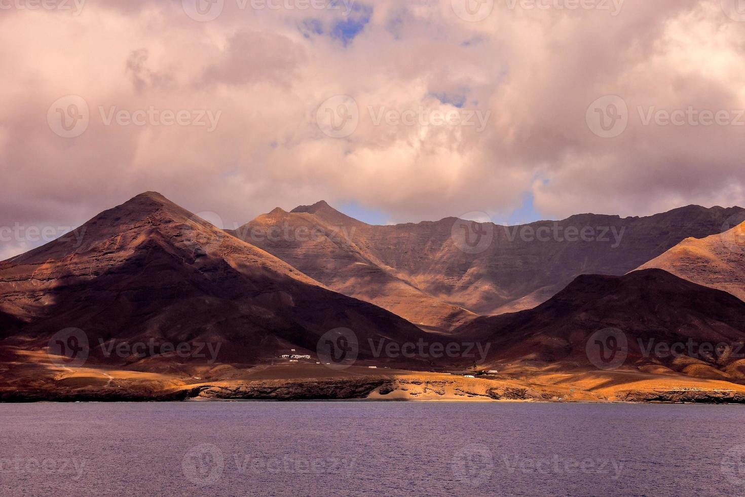 Scenic mountain landscape photo