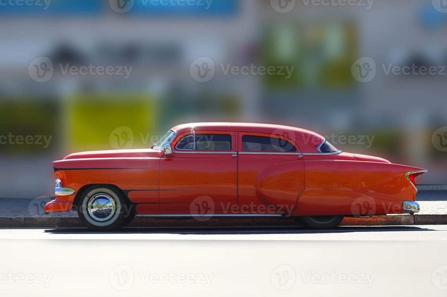 grande naranja americano auto, clásico estilo 60s de el Vigésimo siglo concepto de velocidad y lujo foto