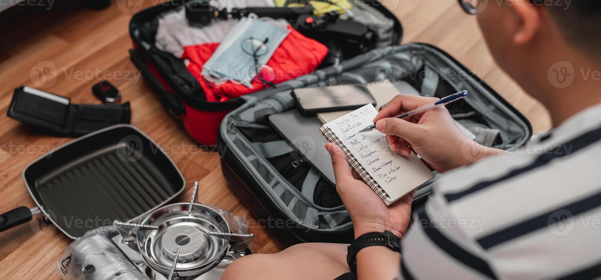 Close-up of man checks the checklist photo