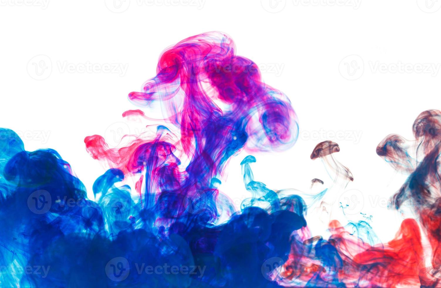 Color drop underwater creating a silk drapery photo