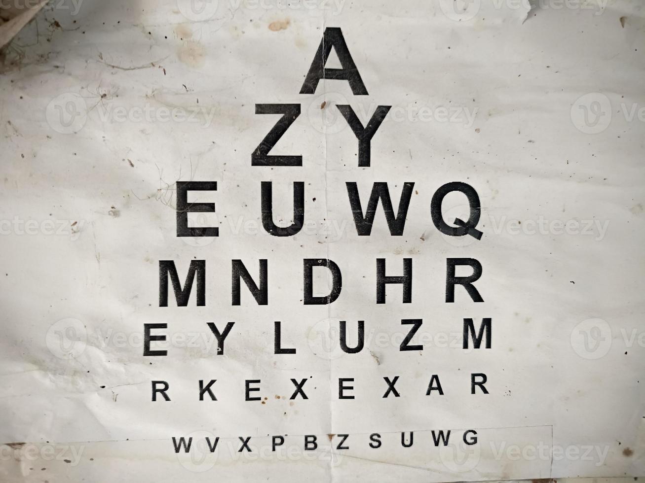 antiguo ojo examen gráfico - virtual contacto lente examen. ojo visión prueba gráfico gráfico foto