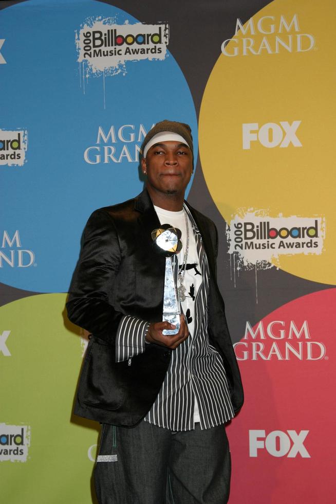 NeYo2006 Billboard Music Awards Press RoomMGM Garden ArenaDecember 4 20062006 photo