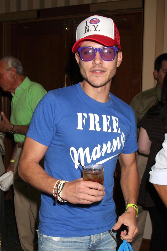 Michael Graziadei arriving at The Young  the Restless Fan Club Dinner  at the Sheraton Universal Hotel in  Los Angeles CA on August 28 20092009 photo