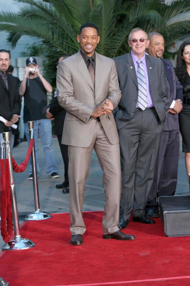 Will SmithWill Smith Handprint and Footprint Ceremony Graumans Chinese Theater ForecourtDecember 10 2007Los Angeles CA2007 photo