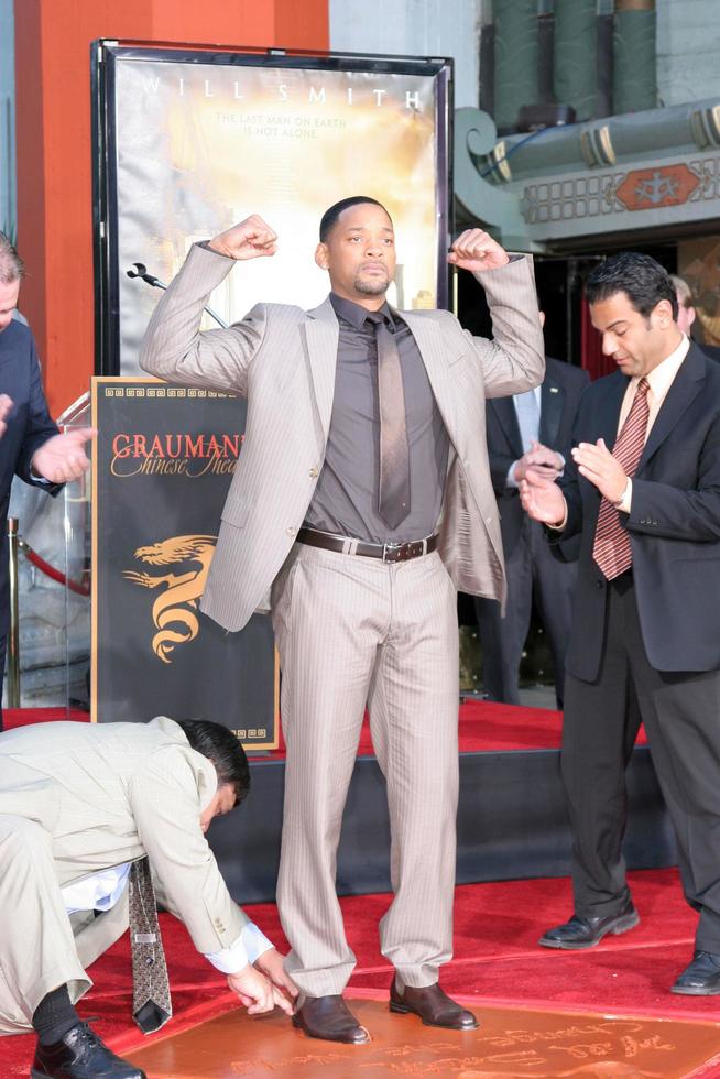 Will SmithWill Smith Handprint and Footprint Ceremony Graumans Chinese Theater ForecourtDecember
