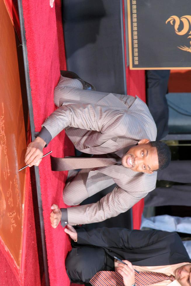 Will SmithWill Smith Handprint and Footprint Ceremony Graumans Chinese Theater ForecourtDecember