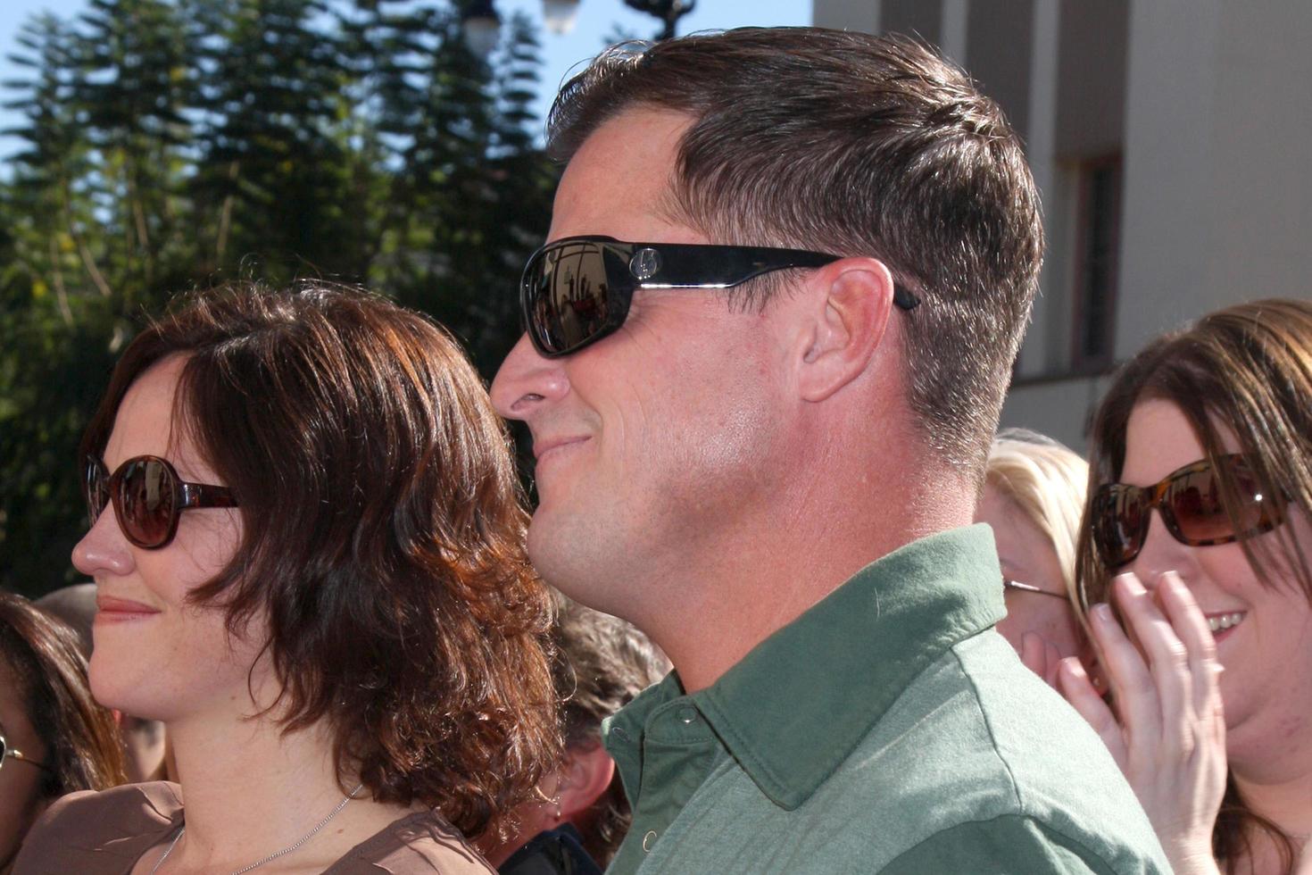 Jorja Fox George Eads at  the Hollywood Walk of Fame Star Ceremony for WIlliam Petersen in front of Mussos  Franks Resturant in Los Angeles CA on February 3 20092008 photo