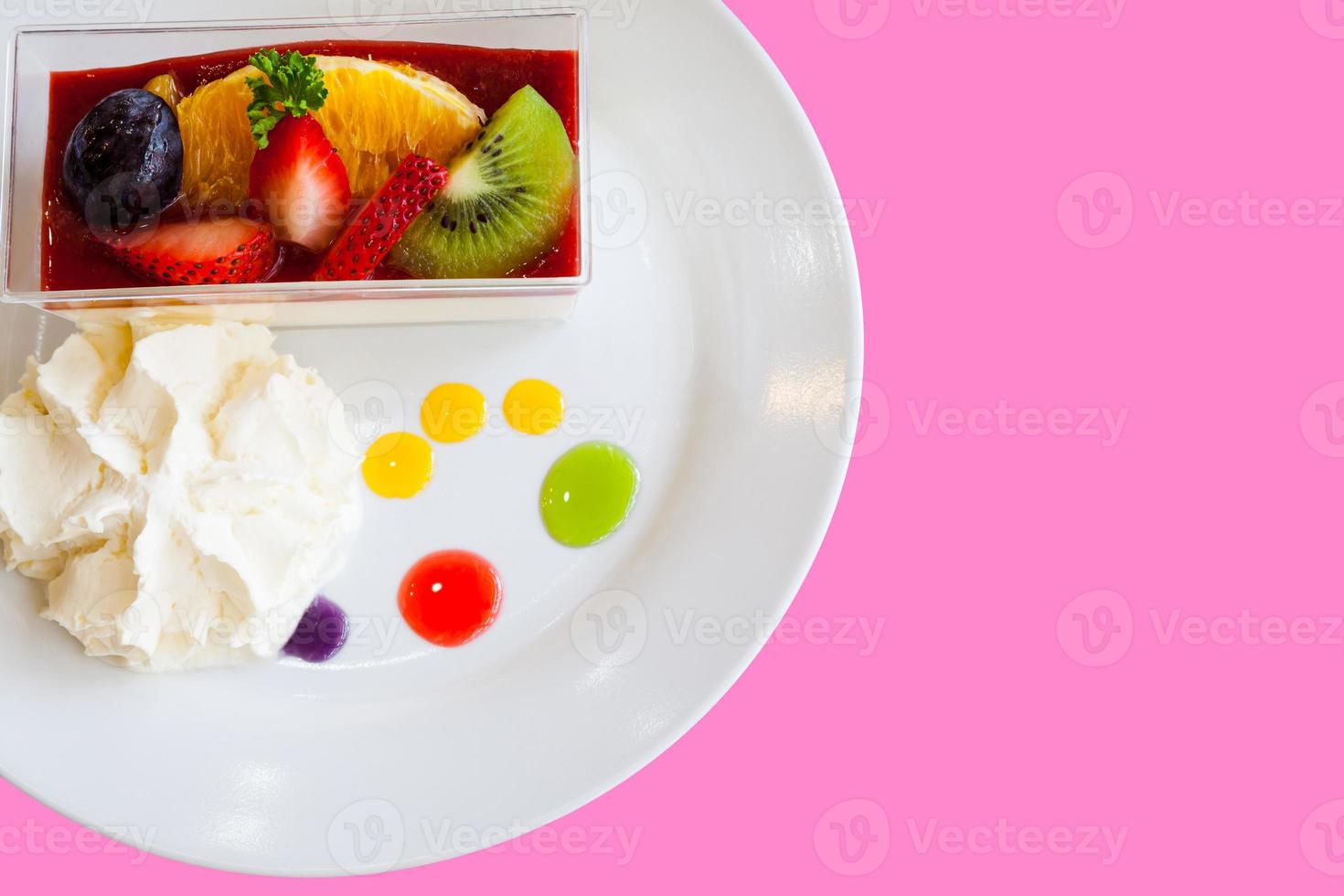fruit strawberry cream cake photo