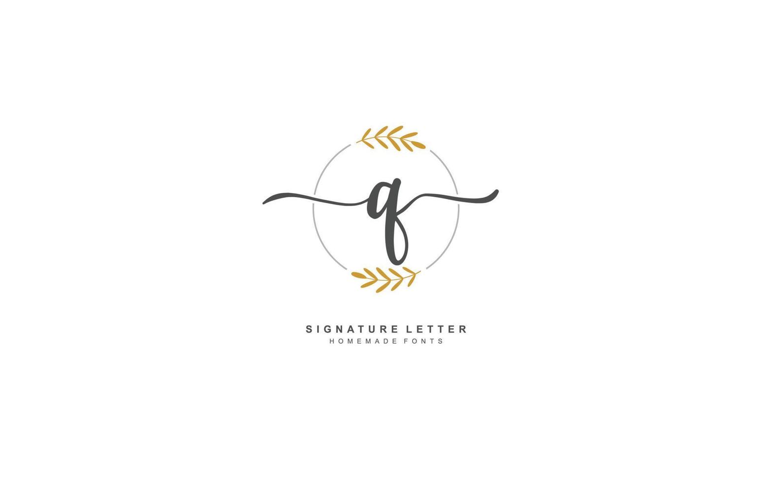 Q beauty floral logo design inspiration. Vector letter wedding template design for brand.