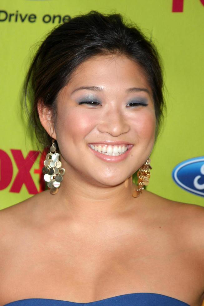 Jenna Ushkowitz  arriving at the FOXFall EcoCasino Party at BOA Steakhouse  in West Los Angeles CA on September 14 20092009 photo