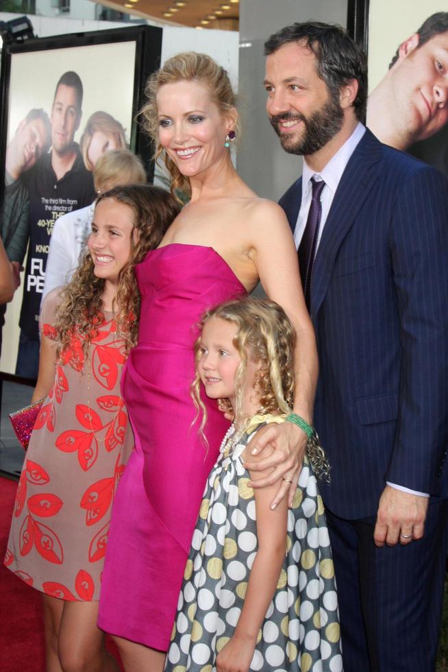 Leslie Mann Judd Apatow thier daughters Maude Iris Apatow arriving at