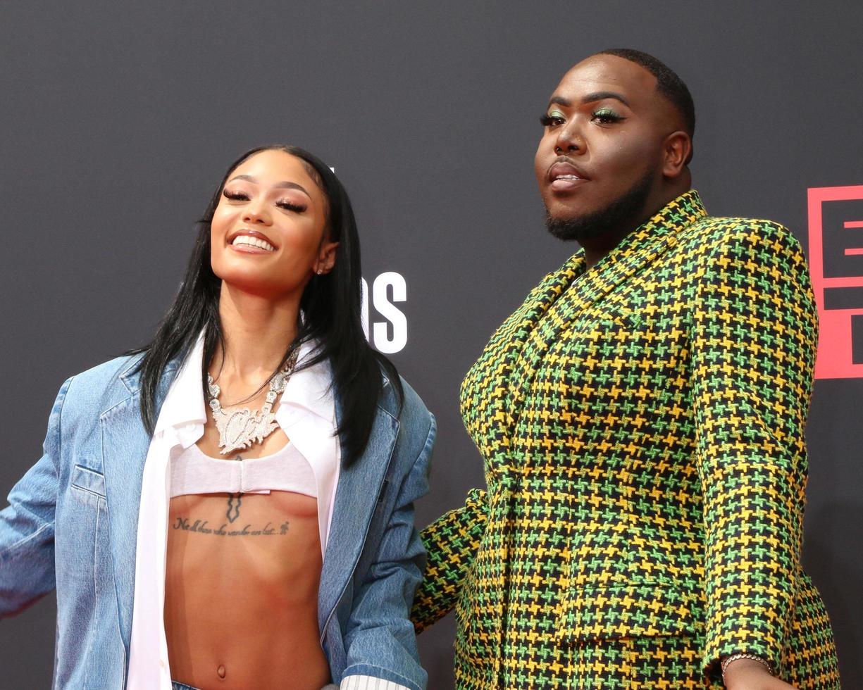 LOS ANGELES  JUN 26  Coi Leray Saucy Santana at the 2022 BET Awards at Microsoft Theater on June 26 2022 in Los Angeles CA photo