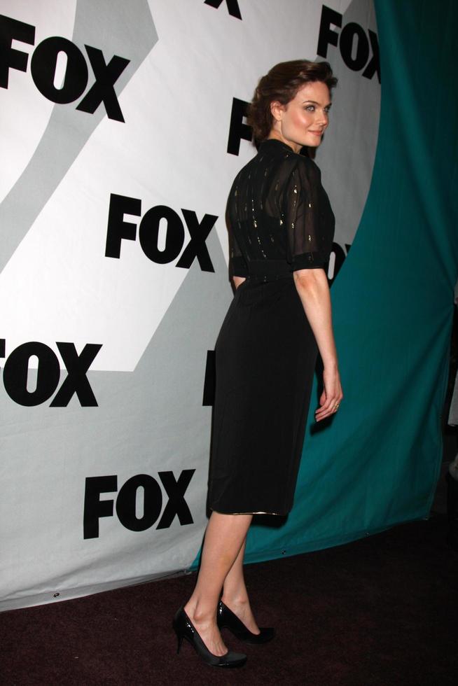 Emily Deschanel  arriving at the Fox TV TCA Party  at MY PLACE  in Los Angeles CA on January 13 20092008 photo