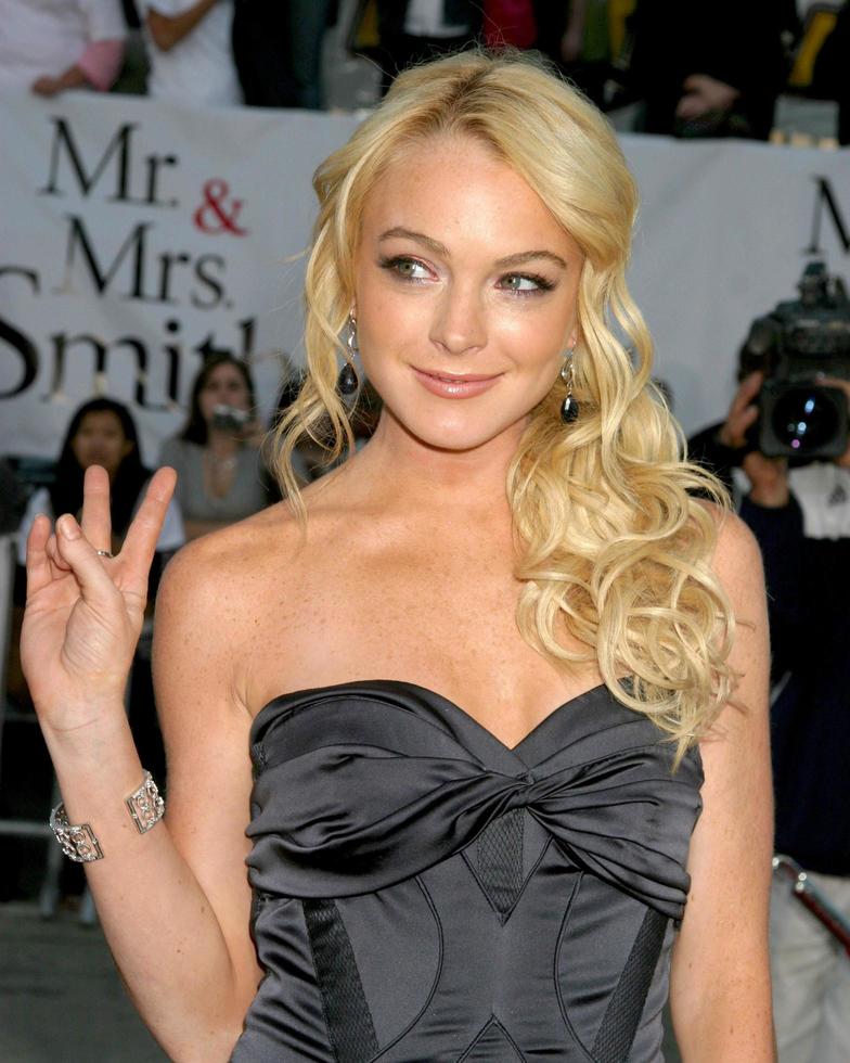 Lindsay Lohan Mr  Mrs Smith PremiereManns Village TheaterWestwood CAJune 7 20052005 photo
