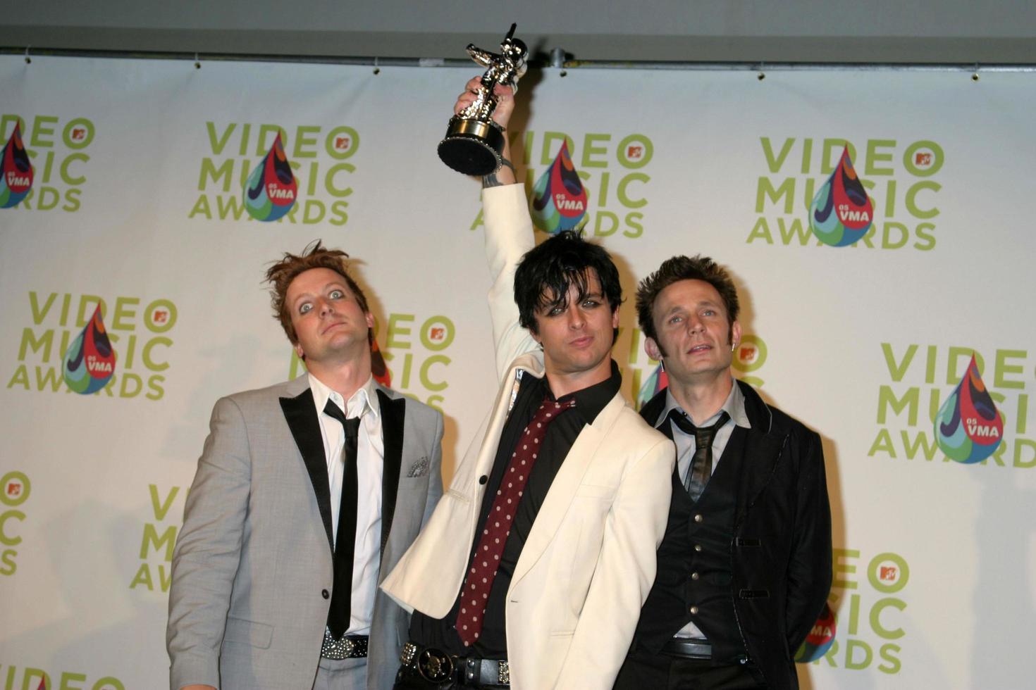 verde día en prensa habitacionmtv vídeo música premiosamerican aerolíneas arenamiami flaugusto 28 20052005 foto