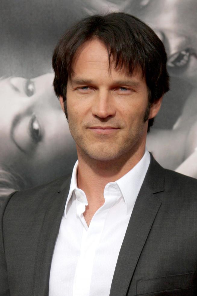 Stephen Moyer llegando a el cierto sangre temporada 2 estreno poner en pantalla a el supremo teatro a supremo estudios en los angeles California en junio 9 9 2009 2009 foto