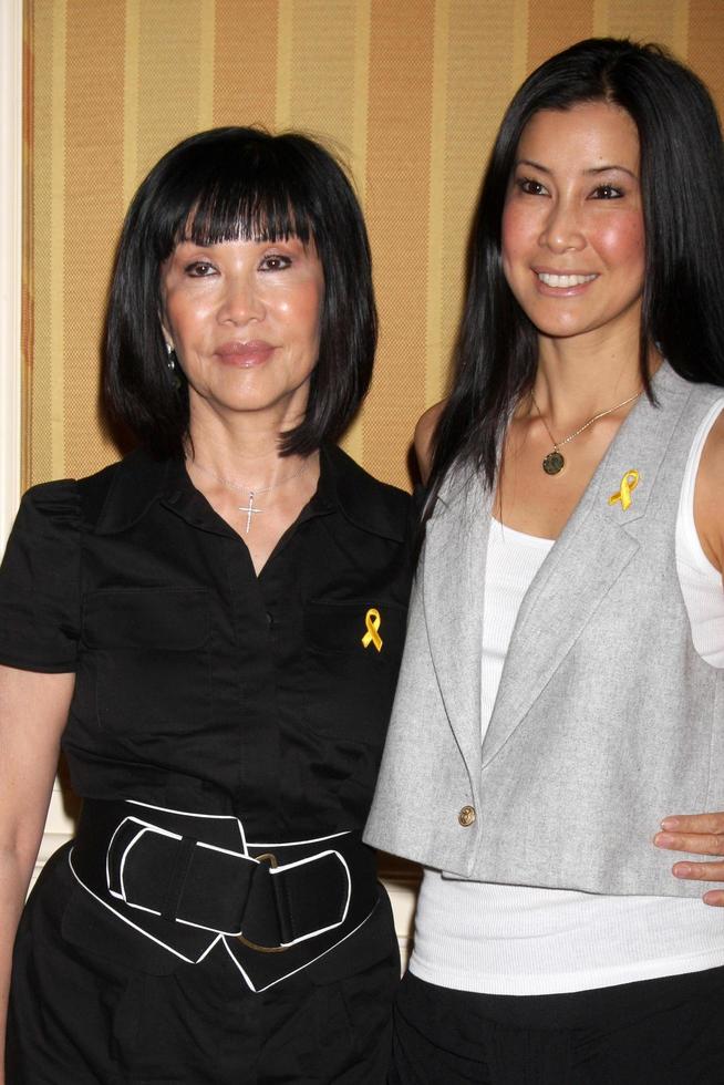 Mary  Lisa Ling arriving at the 2009 Step Up Womens Networks Inspiration Awards Luncheon  at the Beverly Wilshire Hotel in Beverly Hills CA   on June5 2009 2009 photo