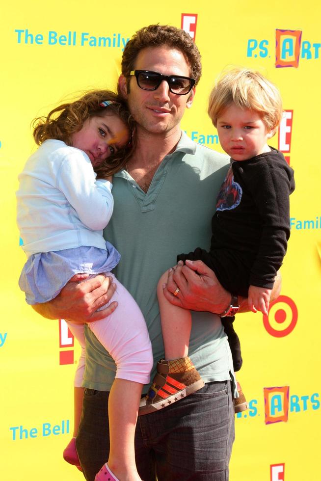 LOS ANGELES  NOV 7  Mark Feuerstein  Kids arrives at the PS Arts Express Yourself Event at Barker Hanger on November 7 2010 in Santa Monica CA photo