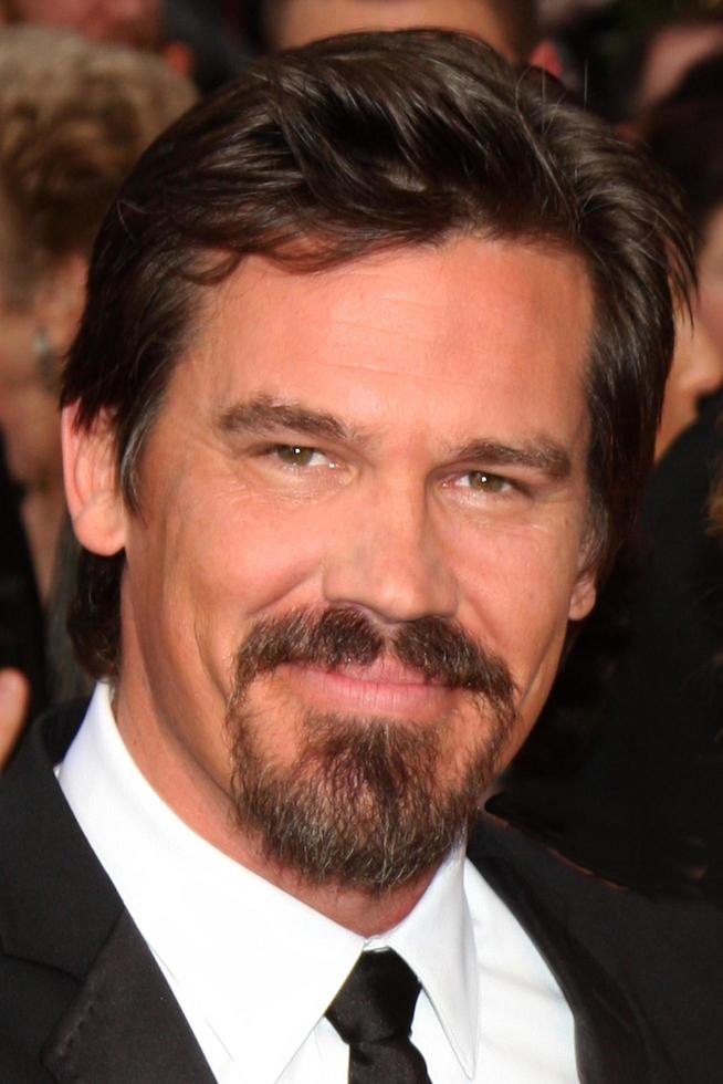 Josh Brolin  arriving at the 81st Academy Awards at the Kodak Theater in Los Angeles CA  onFebruary 22 20092009 photo