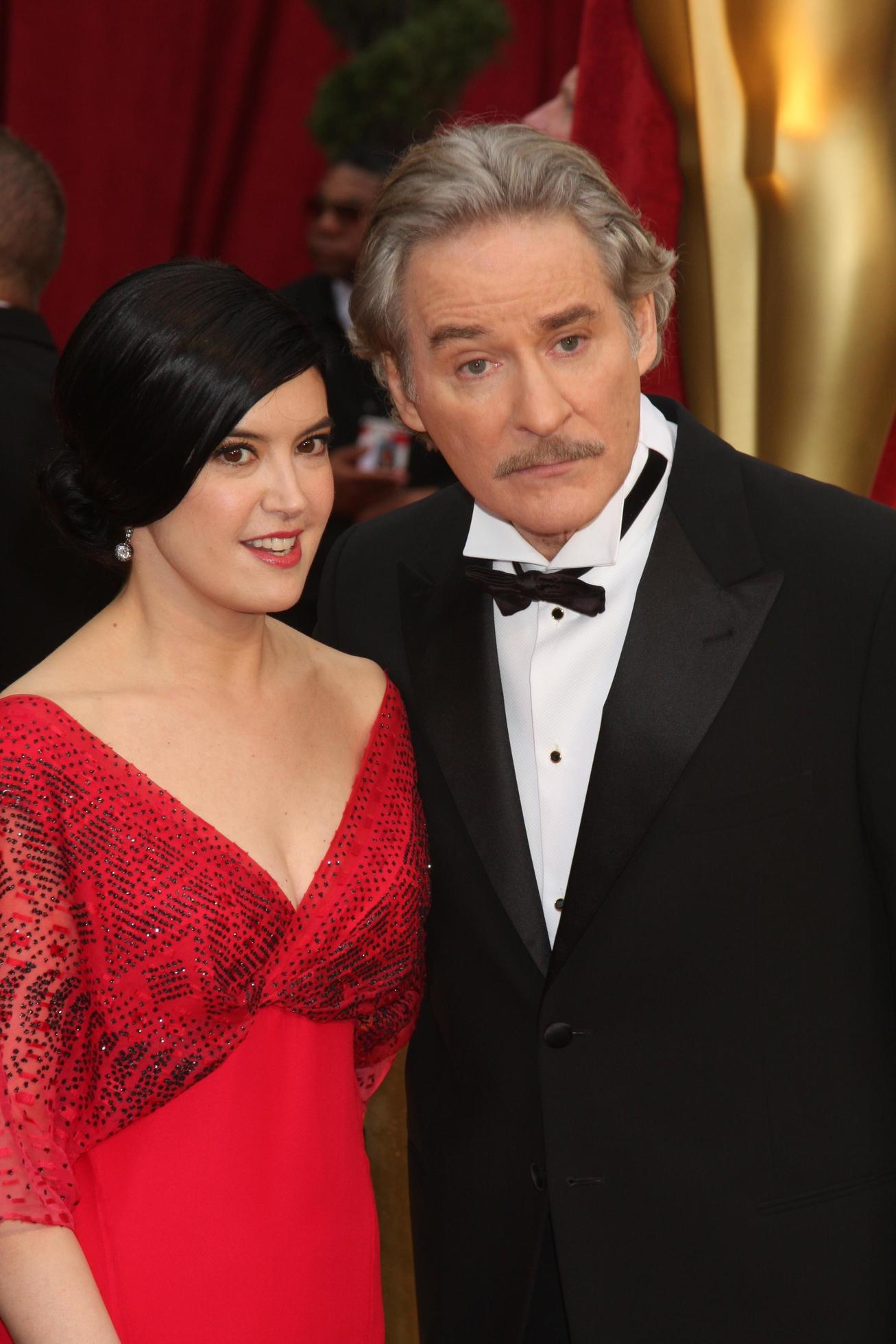 Phoebe Cates Kevin Kline arriving at the 81st Academy Awards at the