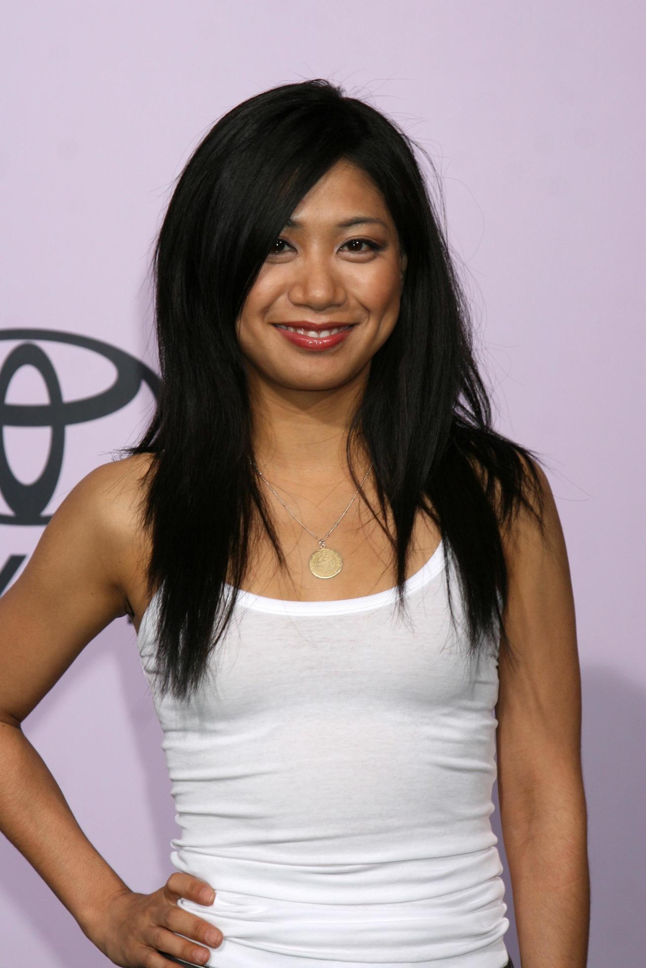 Liza Lapira arriving at the Environmental Media Awards at the Ebell