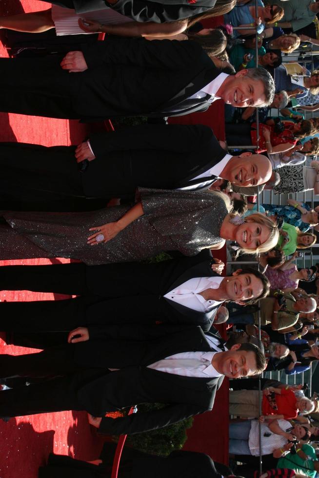 Tom Bergeron Howie Mandel Heidi Klum Jeff Probst and Ryan Seacrest Emmy CoHostsarriving at the Primetime Emmys at the Nokia Theater in Los Angeles CA onSeptember 21 20082008 photo