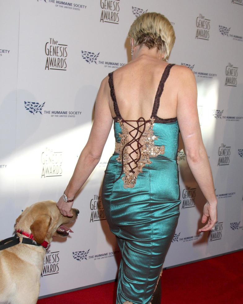 Heather Mills  arriving at the Genesis Awads at the Beverly Hilton Hotel in Beverly Hills CA  on March 28 20092009 photo