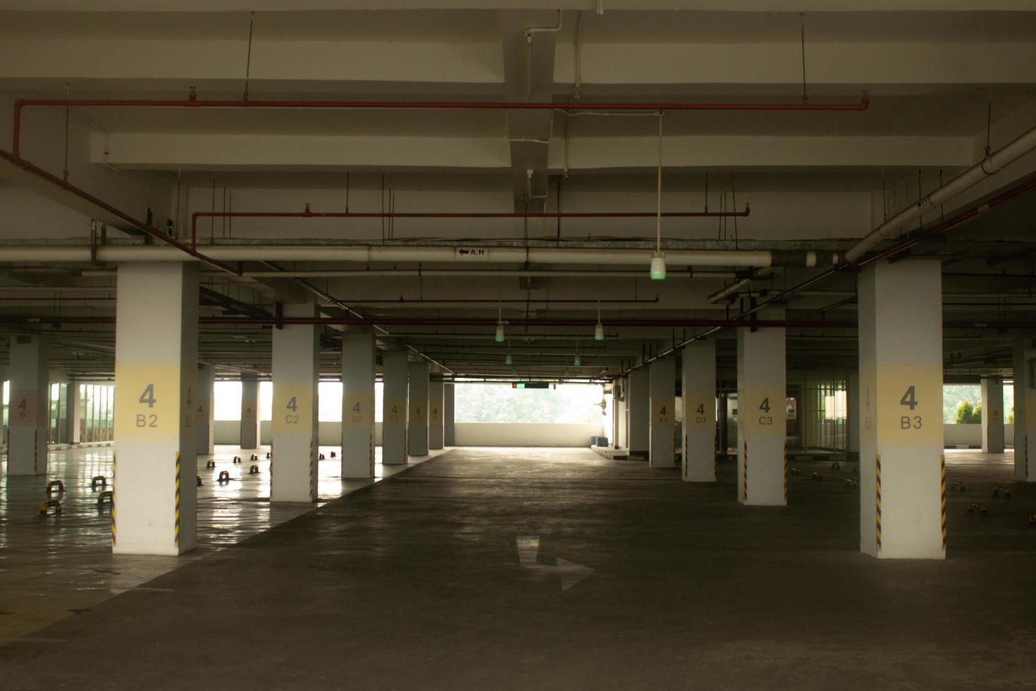 An empty parking lot at the Terminal Intermoda Joyoboyo TIJ photo