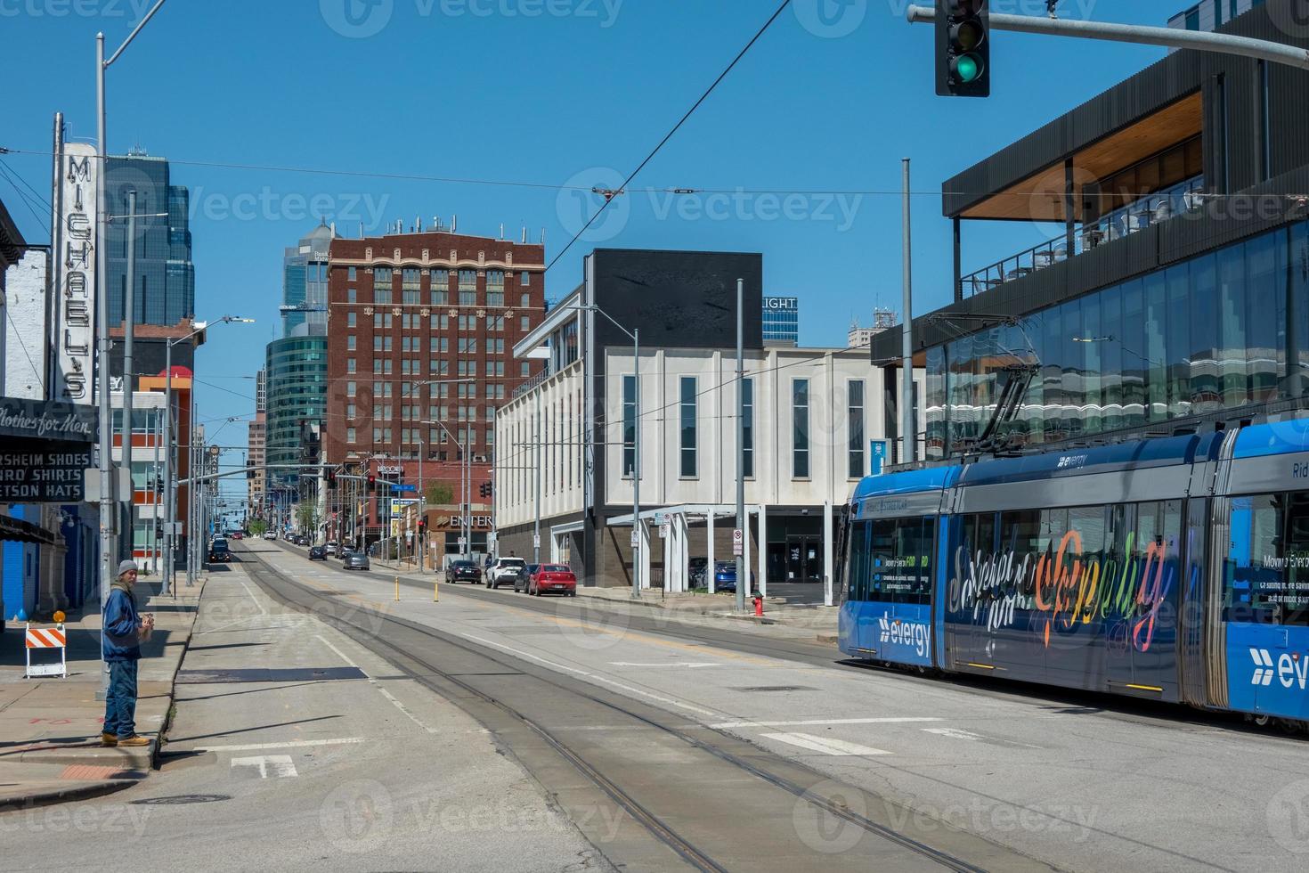 street scenes in kansas city downtwn photo