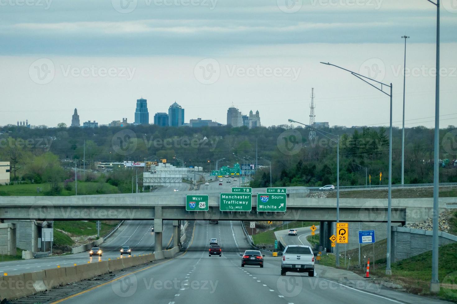 street scenes in kansas city downtwn photo