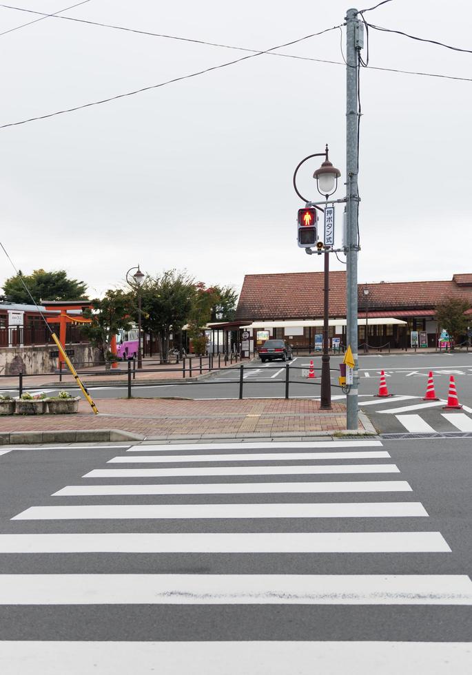 señal ligero a través de el calle foto