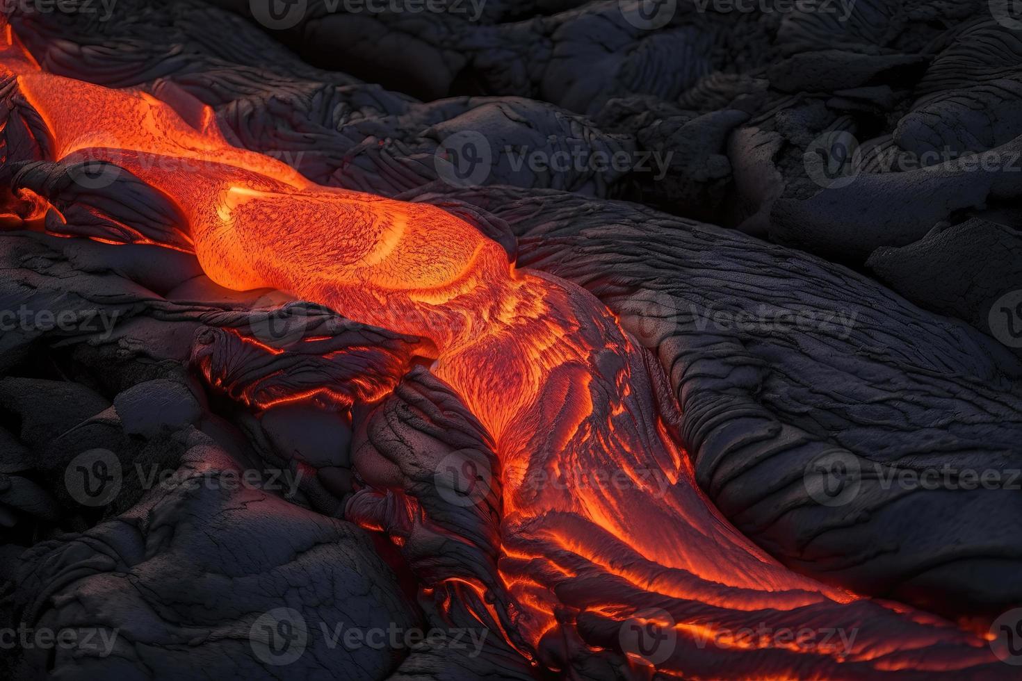 lava estaba en el grietas de el tierra a ver el textura de el resplandor de volcánico magma en el grietas foto
