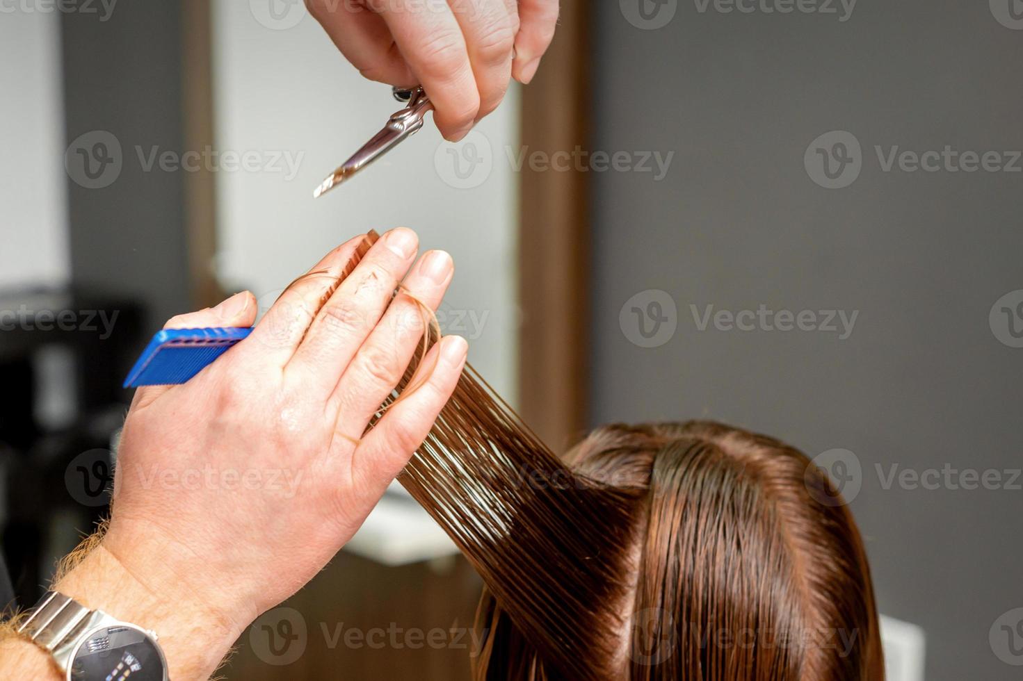 peluquería manos cortes hembra pelo foto