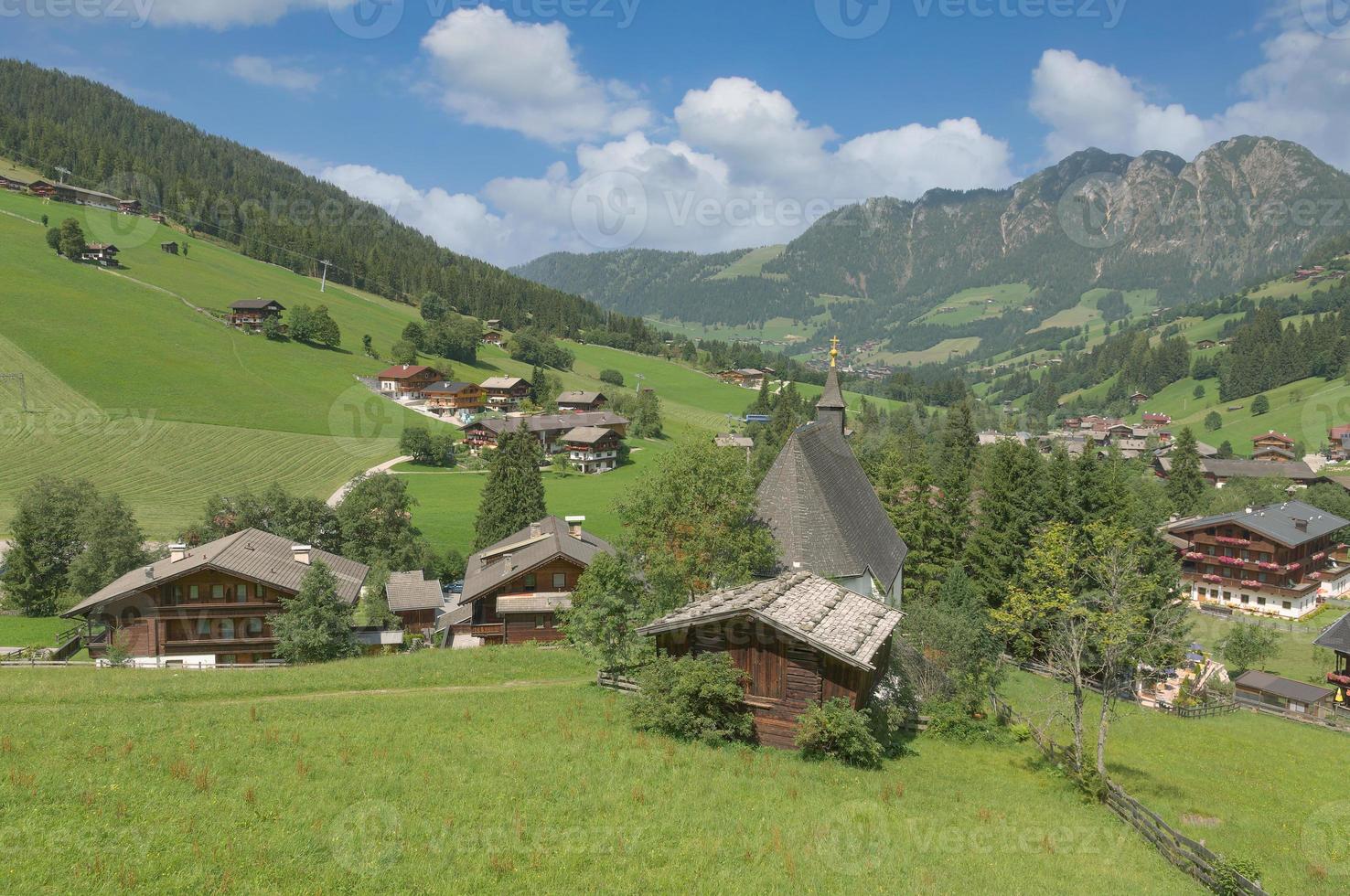 Aldea de inneralpbach,alpbachtal,Tirol, Austria foto