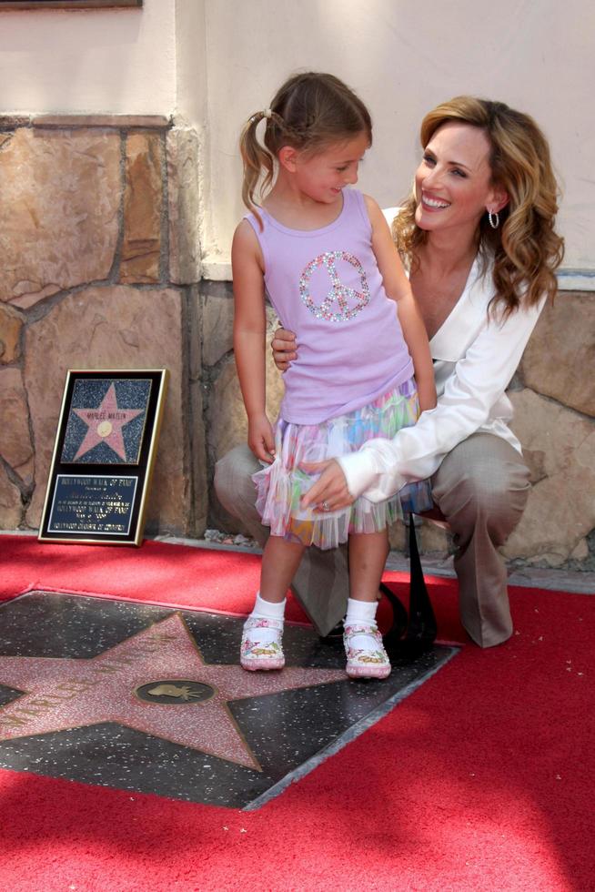 Marlee Matlin  daughter  Isabelle  attending the Hollywood Walk of Fame Ceremony for Marlee Matlin on Hollywood Boulevard in Los Angeles CA  on May 6 20092009 photo