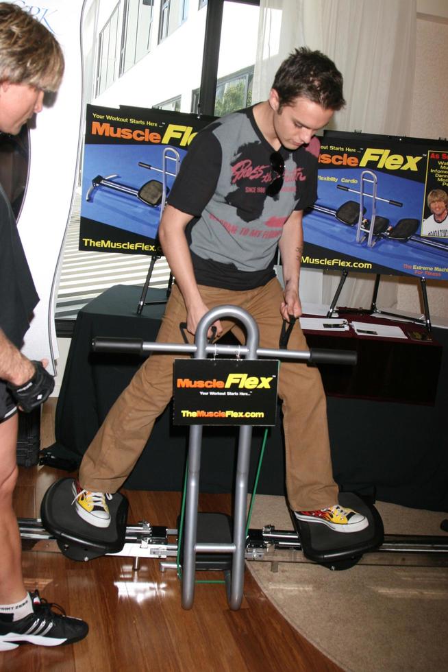 Thomas Dekker at the GBK Emmy Gifting Suites at the Mondrian Hotel  in West Los Angeles CA onSeptember 19 20082008 photo