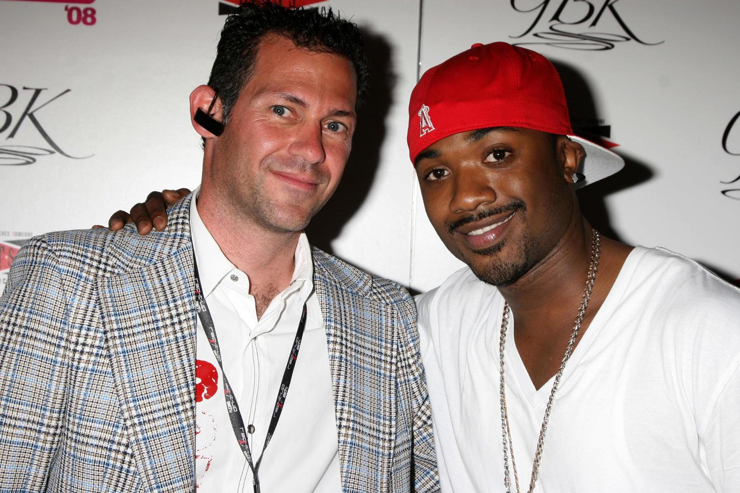 Gavin B Keilly  Ray J Norwood at the BET Awards GBK Gifting Lounge outside the Shrine Auditorium in Los Angeles CA onJune 23 20082008 photo