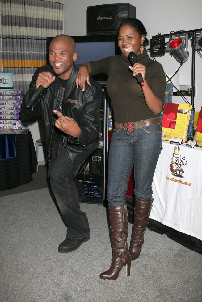 Darryl DMC McDaniels  Shar JacksonGBK American Music Awards Gifting Suite 2007 The Standard Hotel Downtown Los Angeles CANovember 16 20072007 photo