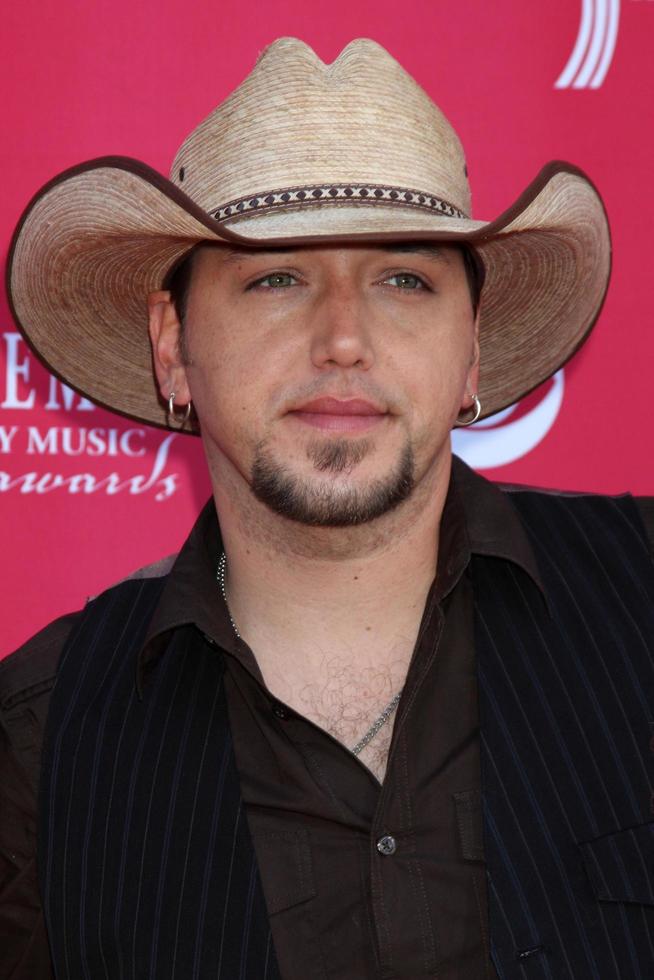 Jason Aldean arriving at the 44th Academy of Country Music Awards at the MGM Grand Arena in Las Vegas, NV on April 5, 2009 photo