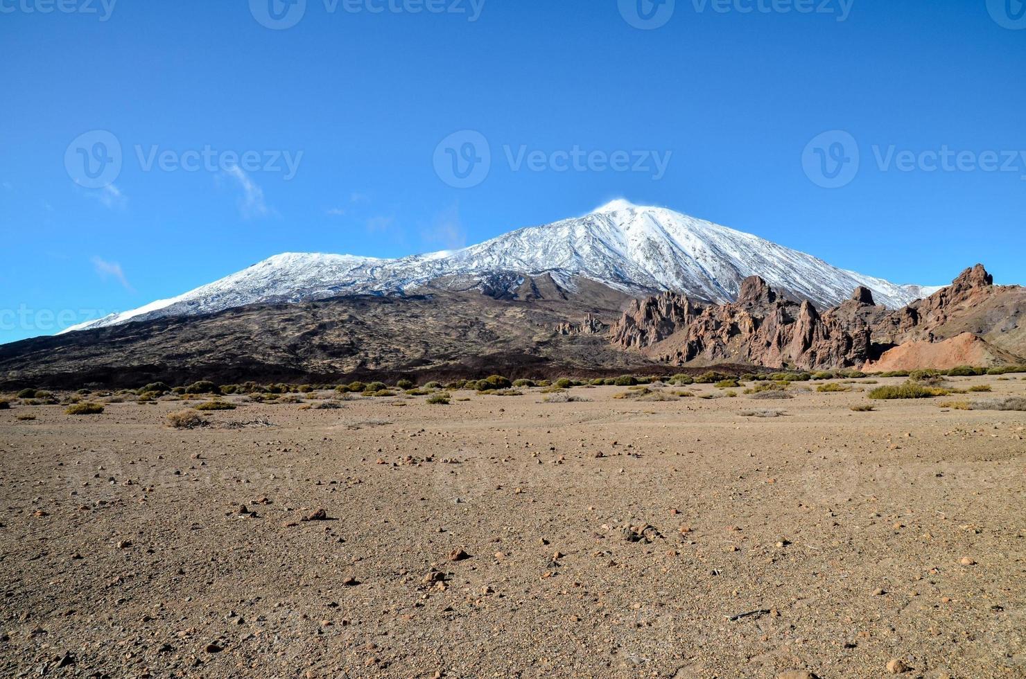 Snowy mountain landscape photo