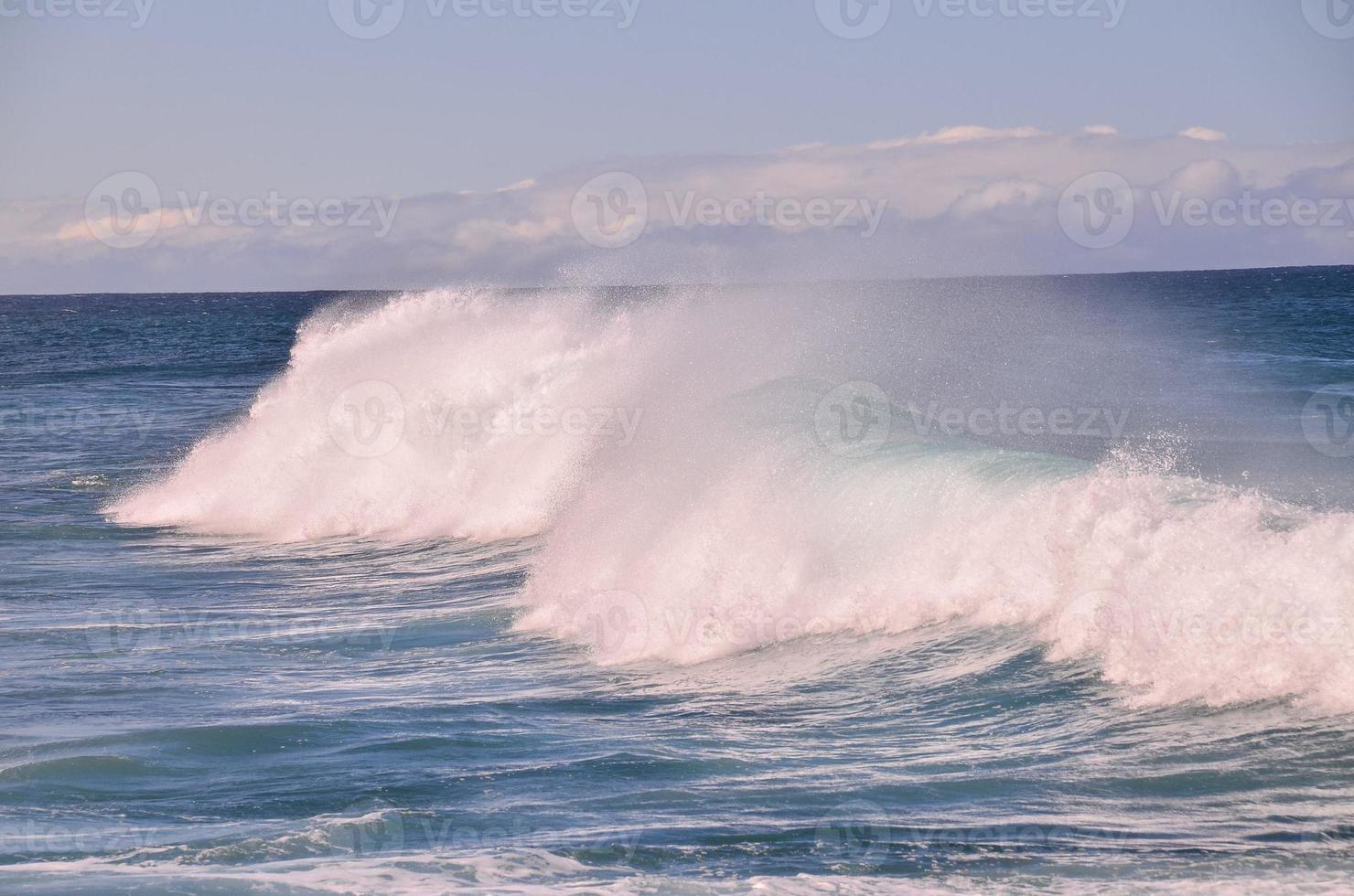 Huge sea waves photo