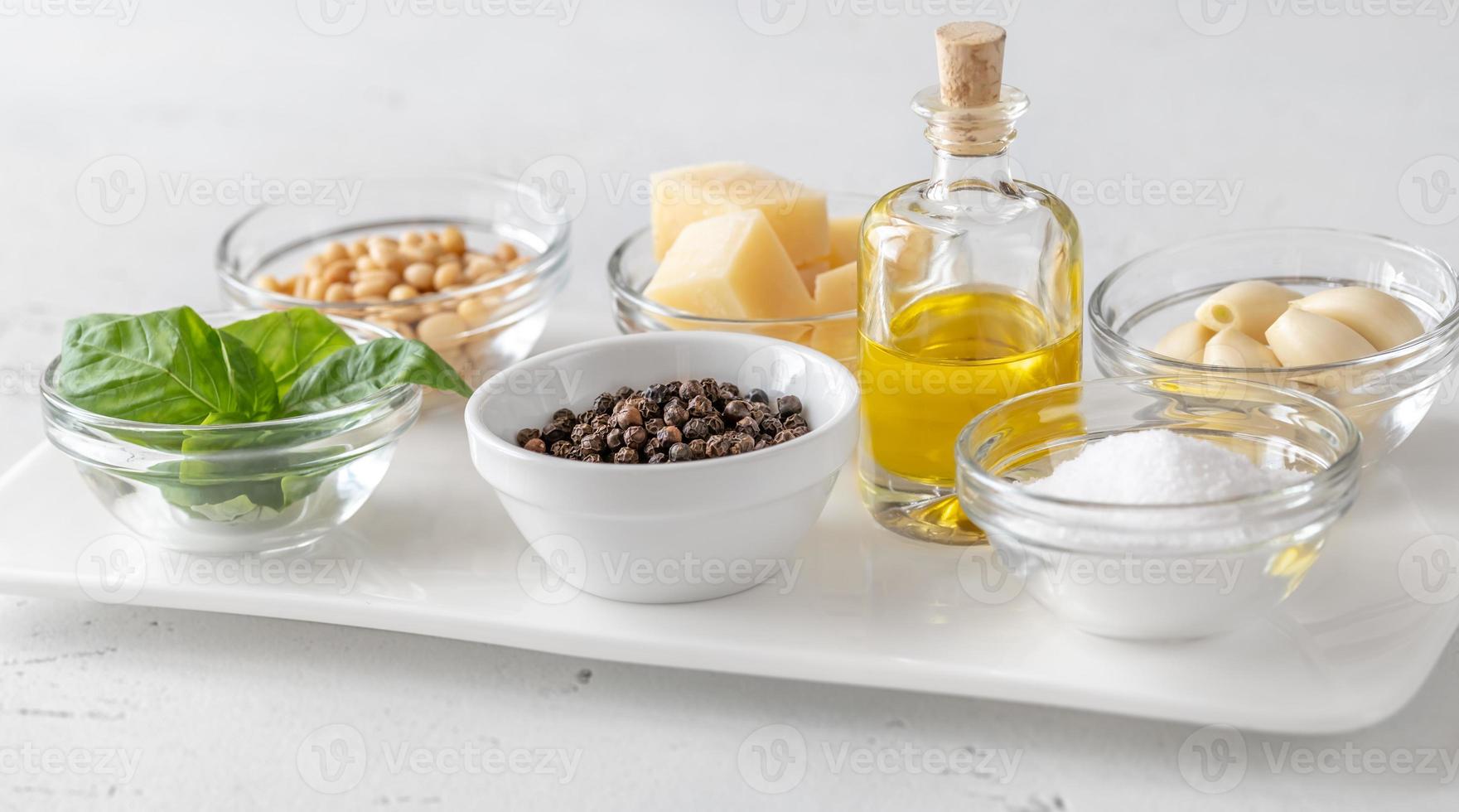 ingredientes para pesto foto