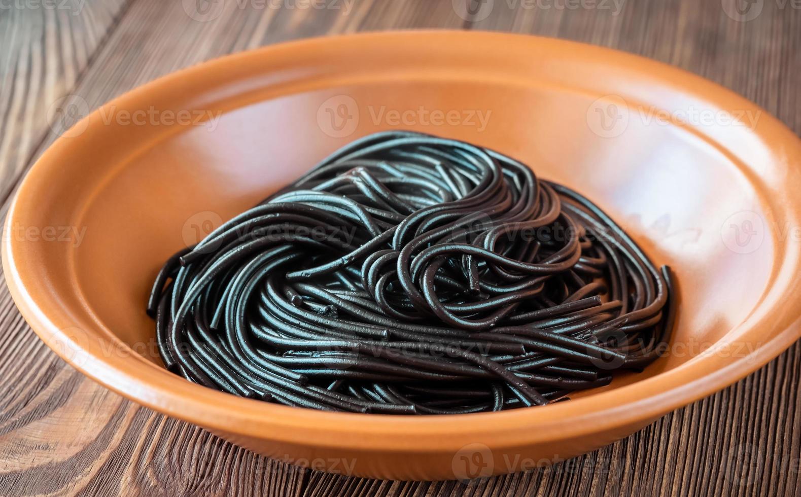 Portion of black spaghetti photo